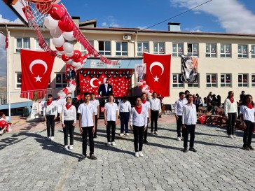 Doğanyol'da 29 Ekim Coşkuyla Kutlandı 