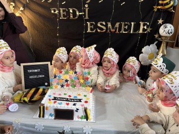Doğanyol'da Geleneksel Bed-i Besmele Coşkusu: Minikler Dualarla Derse Başladı.