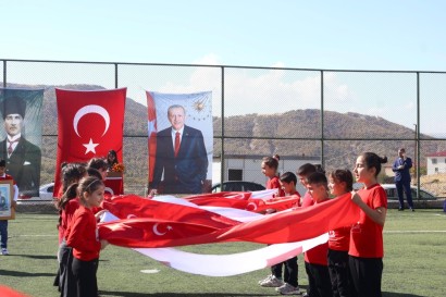  Pütürge'de Birlik ve Gurur İçinde Cumhuriyet Kutlaması