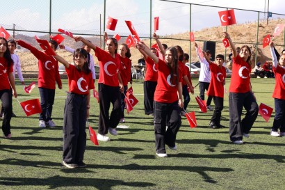  Pütürge'de Birlik ve Gurur İçinde Cumhuriyet Kutlaması