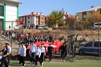  Pütürge'de Birlik ve Gurur İçinde Cumhuriyet Kutlaması