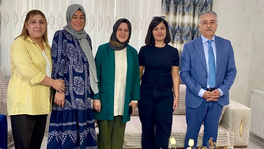 Hamile kadınlar evlerinde ziyaret edildi