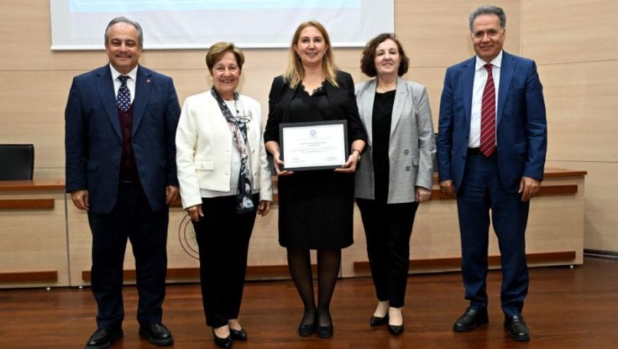 İnönü Üniversitesi Eczacılık Fakültesi 6 Yıllık Tam Akreditasyon Aldı