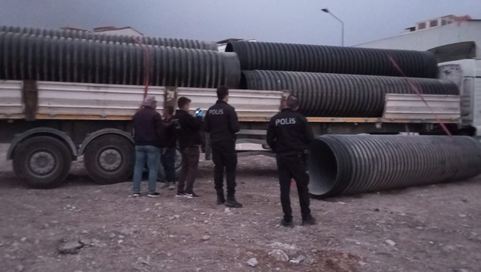 Ağır Yaralı Sürücü Hastaneye Kaldırıldı
