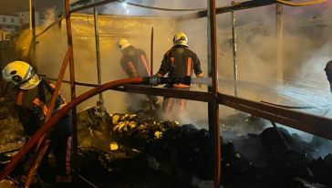 4 konteyner işyeri yanarak kül oldu