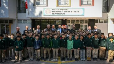 Büyükşehir’den 10 Bin Öğrenciye Eğitim Desteği