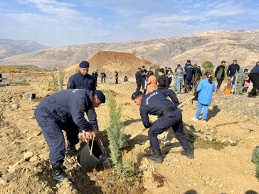 Doğanyol’da “Şahidimiz Toprak, İmzamız Fidan” Kampanyasına Yoğun Katılım