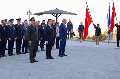 Pütürge'de Gazi Mustafa Kemal Atatürk, 87. Yıldönümünde Törenle Anıldı