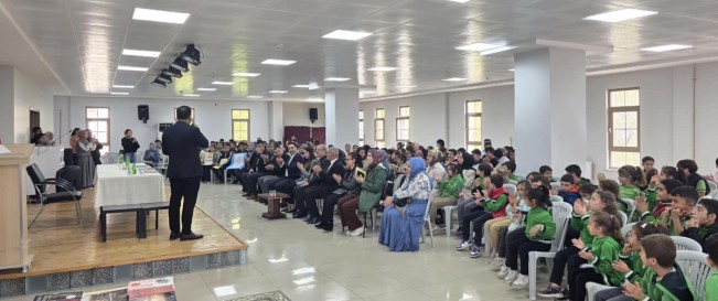 Yazar Halit Ertuğrul Doğanyol'da Öğrencilerle Buluştu
