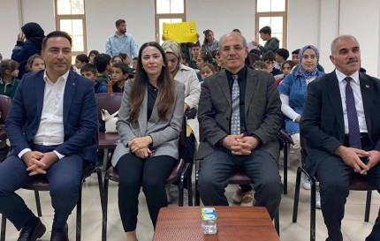 Yazar Halit Ertuğrul Doğanyol'da Öğrencilerle Buluştu