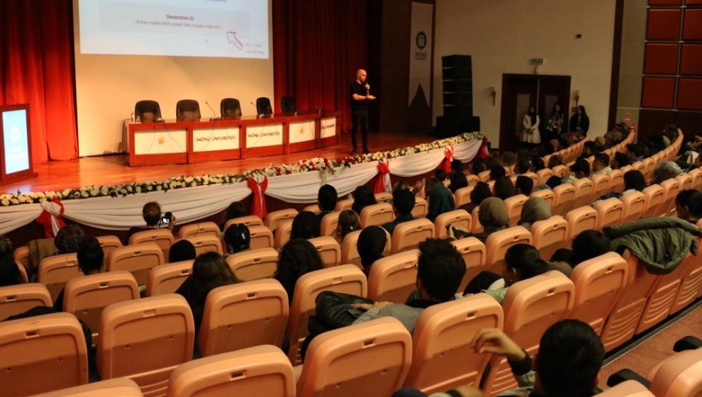 Yapay Zeka Düşünmüyor, Sadece Tahmin Ediyor