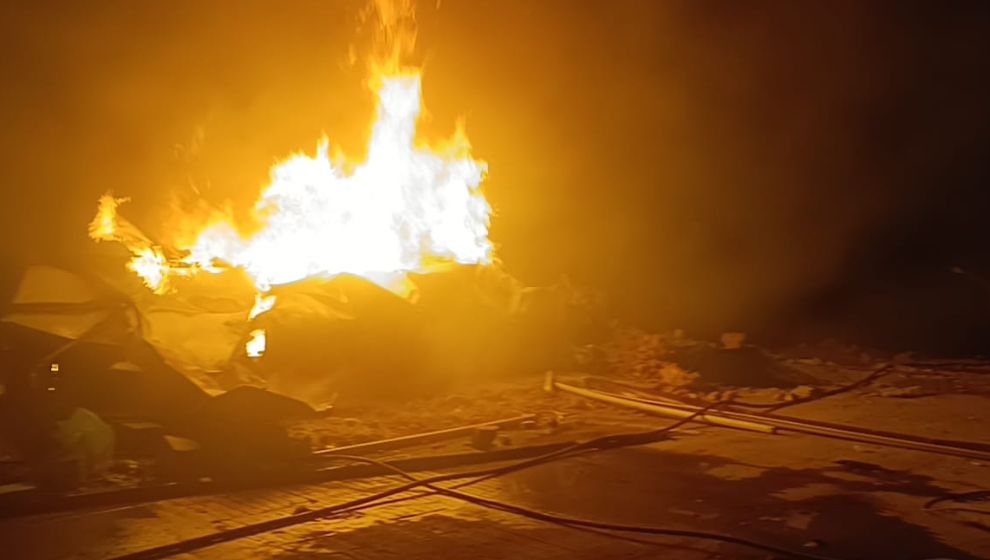 Yemekhane ve mutfak bölümü yanarak zarar gördü