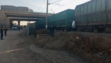 17 yaşındaki stajyer öğrenci  tren kazasında öldü