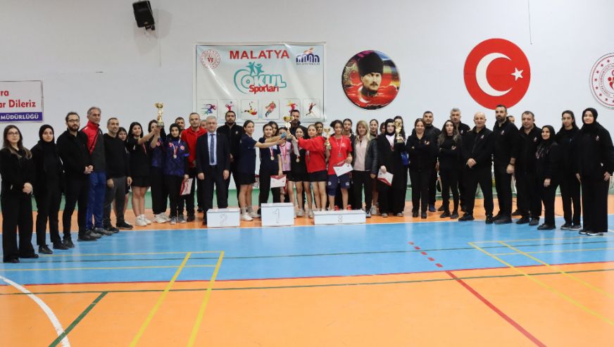 Gençler Badminton İl Birinciliği Yapıldı