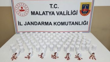 Jandarmadan 5 bin hap ve 2 gözaltı 