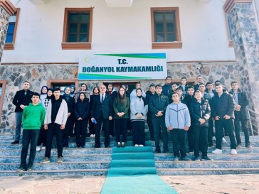 Doğanyol'da 34 Öğrenci Umre'ye Giderek Döndü 