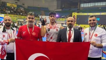 İshak Kocaman, dünya şampiyonu oldu