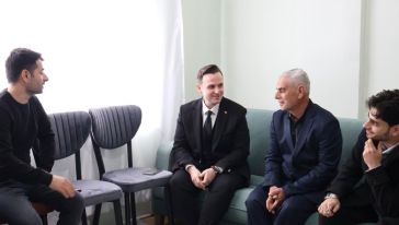 Pütürge Kaymakamı Nas'tan Şehit Abdurrahman Akdoğan'ın Ailesine Bayram Ziyareti