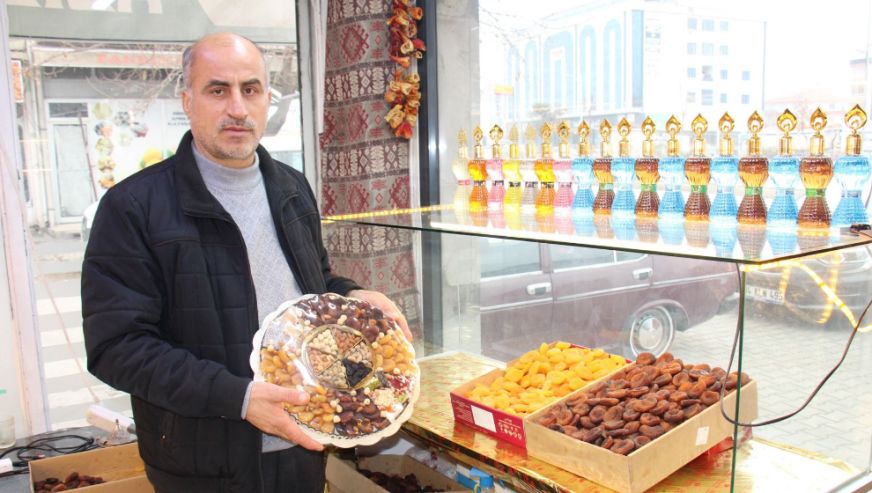 Babasını Öldürdü