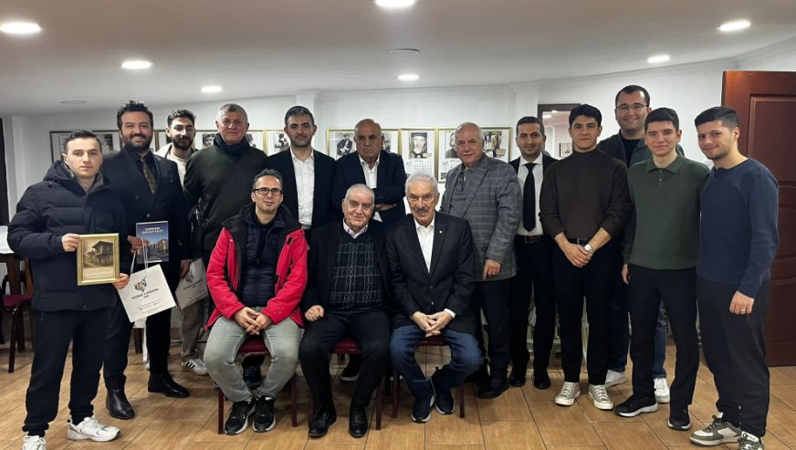 PDEV İftar Programında Prof. Dr. Mesut PARLAK ve Öğrenciler Biraraya Geldi...