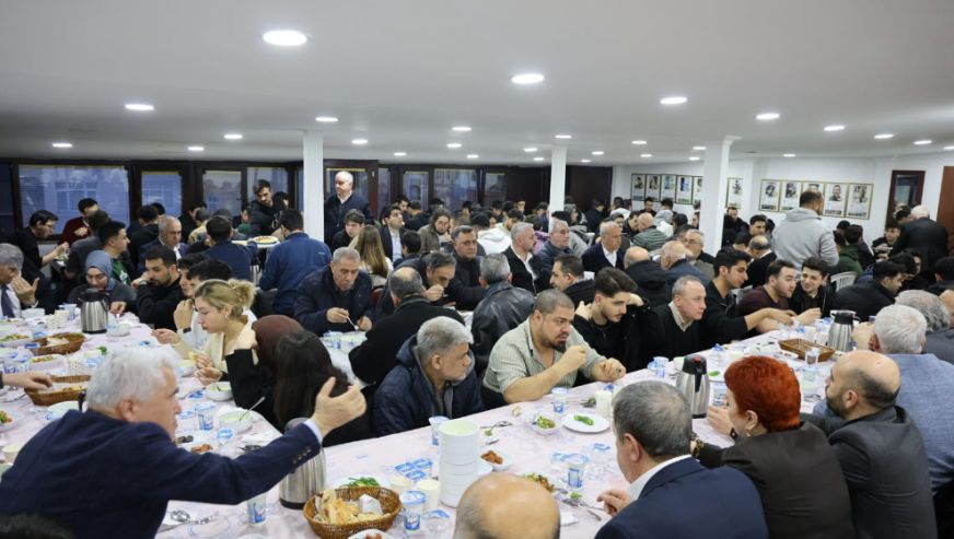 Pütürge Doğanyol Eğitim Vakfı'nda Geniş Katılımlı İftar Programı...