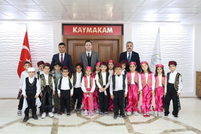 Pütürge Kaymakamı Tunahan Nas Mehmet Akif Ersoy İlkokulu Öğrencilerini Ağırladı