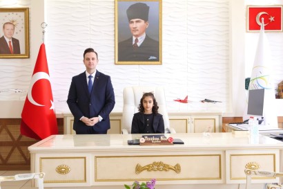 Pütürge Kaymakamlığı Koltuğu Sare Zümra'ya Emanet