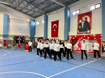 Doğanyol’da 19 Mayıs Coşkusu: Gençlerin Gösterileri İlgiyle İzlendi