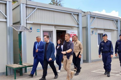 Kaymakam Nas'dan Nohutlu ve Tepehan'da Okul ve Ev Ziyaretleri 