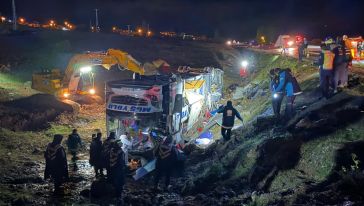 Malatya'da Yolcu Otobüsü Kazası: 3 Ölü, 22 Yaralı