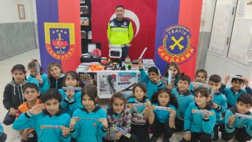 Pütürge Jandarmasından Öğrencilere Trafik Eğitimi