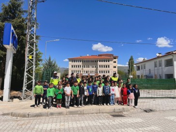 Pütürge Jandarmasından Öğrencilere Trafik Eğitimi