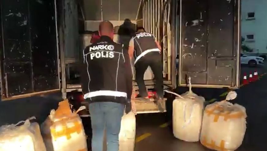 Malatya'da Tek Seferde 166 Bin Adet Uyuşturucu Hap Ele Geçirildi